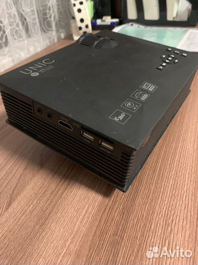 Проектор umiio