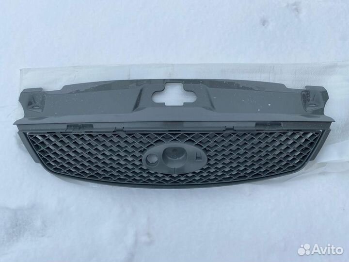 Решетка радиатора Ford Mondeo 3 Форд Мондео 3