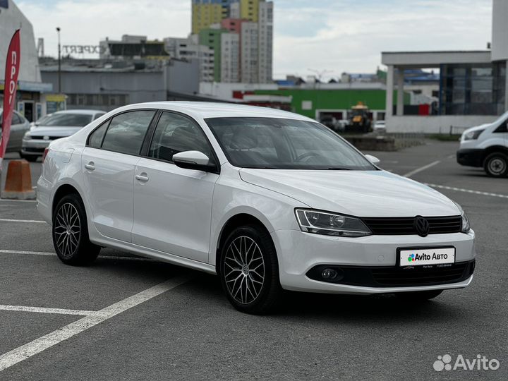 Volkswagen Jetta 1.6 AT, 2013, 143 000 км