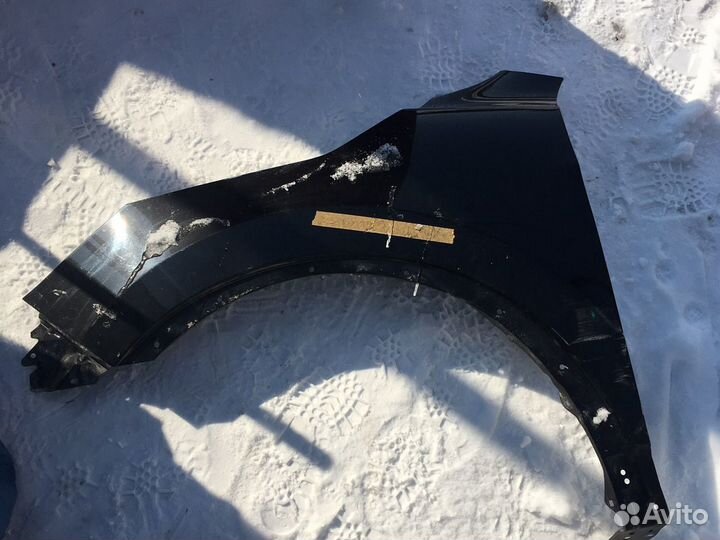 Крыло переднее левое Nissan Qashgai j11 (Левое )