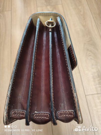 Мужской кожаный портфель