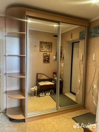 Шкаф купе с зеркалами бу