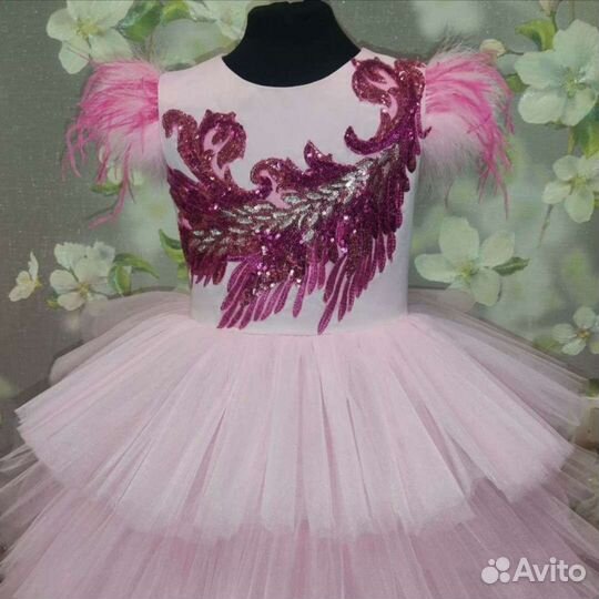 Новое нарядное пышное розовое платье 116, 122