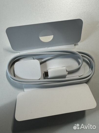 Кабель USB C с магнитным креплением Apple Watch