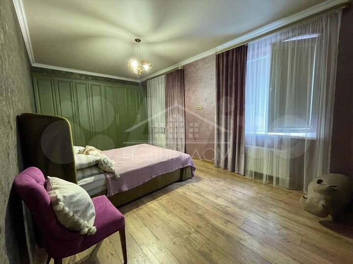 3-к. квартира, 88 м², 1/8 эт.