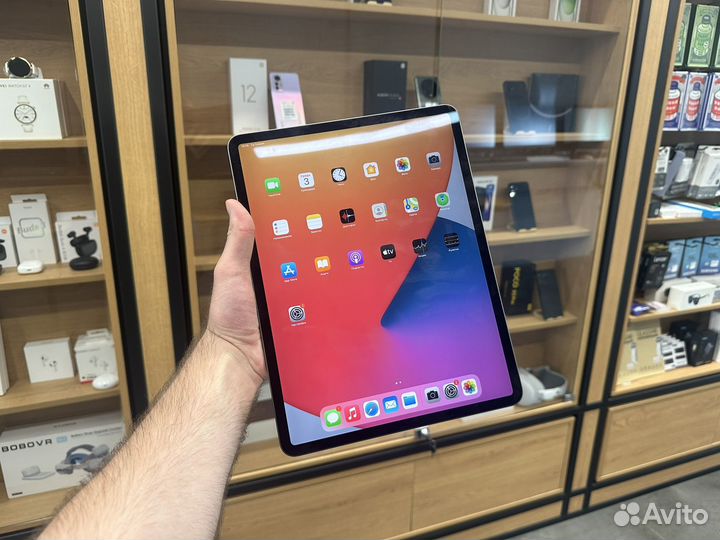 iPad Pro 12.9 M1,128,Wi-Fi,2021