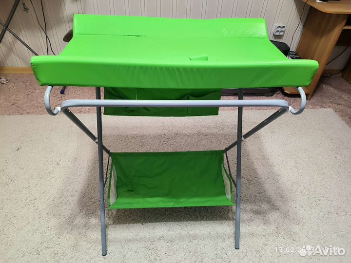 Детский пеленальный столик