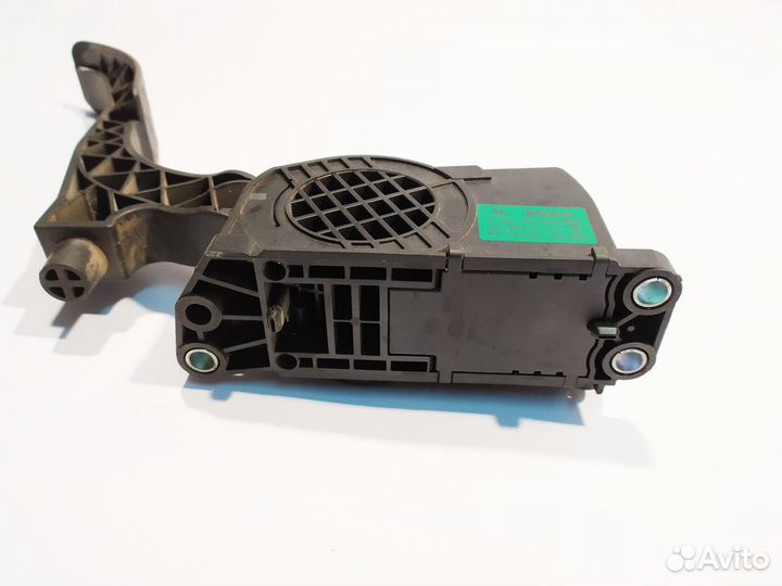 Педаль газа Skoda Fabia 2