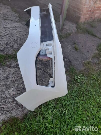 Бампер на rapid