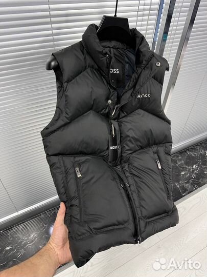 Жилетка Hugo Boss мужская эксклюзив на руках
