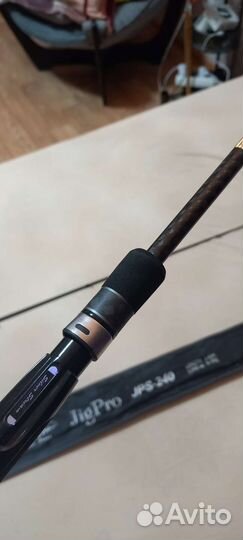 Спиннинг Silver stream Jig Pro JPS-240