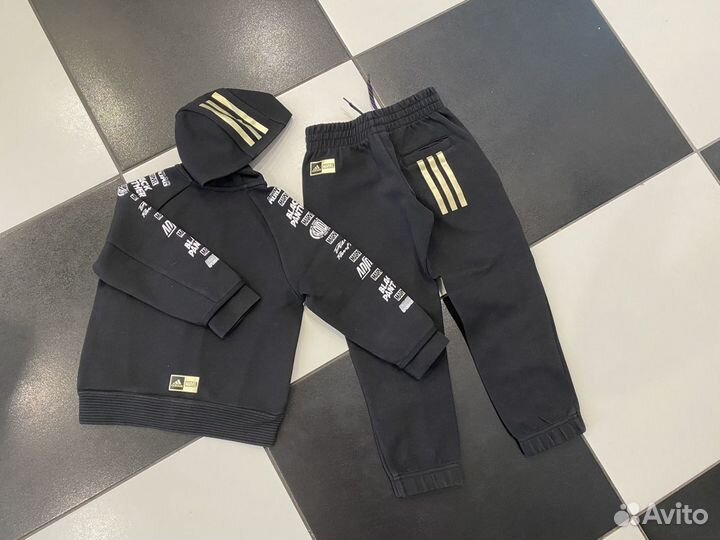 Спортивный костюм adidas для мальчика