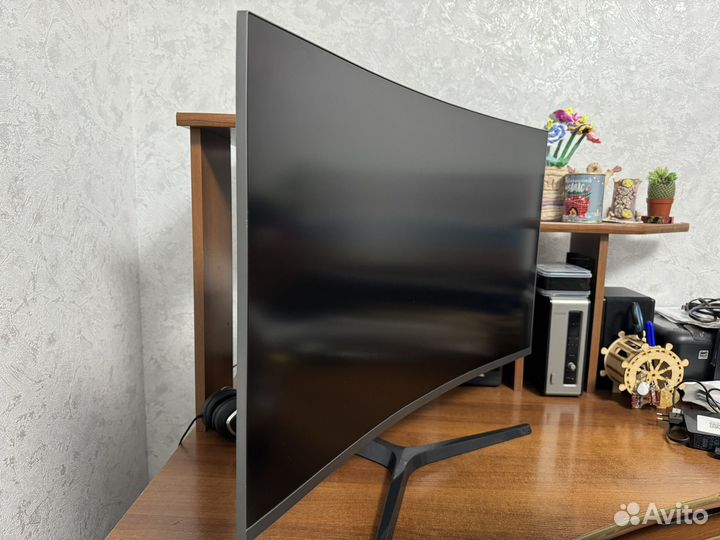 Монитор samsung 27 изогнутый