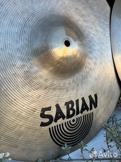 Оркестровые тарелки Sabian HH Viennese 18” crash