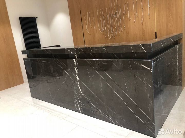 Ресепшн из камня, мрамор, гранит оникс