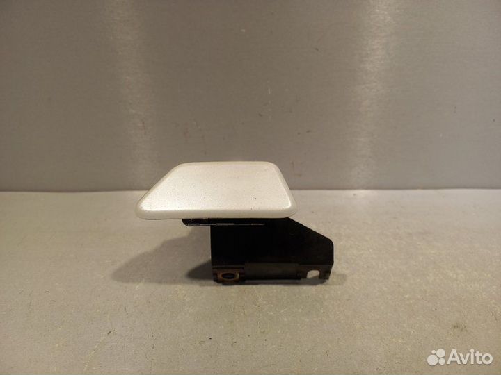 Форсунка омывателя фар правая Mitsubishi Outlander