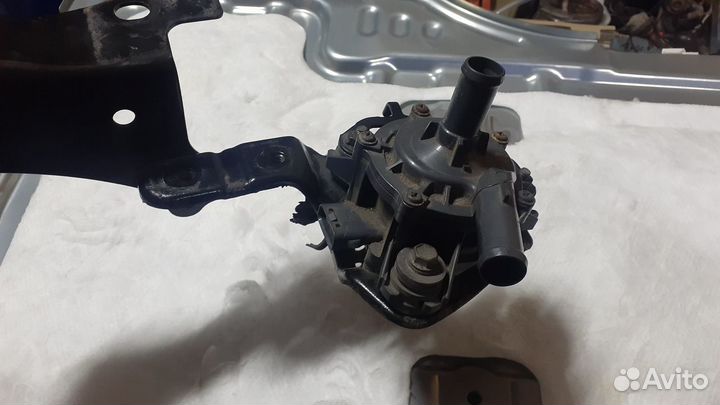 Приус 30 помпа инвертора