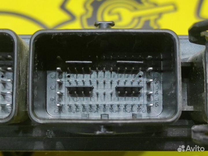 Блок управления двс Nissan Note E12 HR12DDR 2018