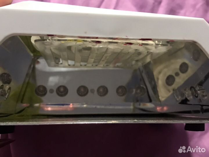 Лампа для ногтей