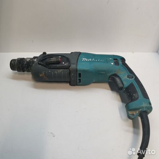 Перфоратор Makita HR 2470