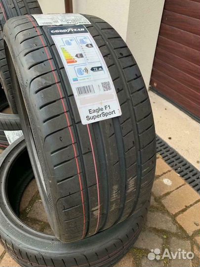 Goodyear Eagle F1 SuperSport 245/40 R20 и 275/35 R20