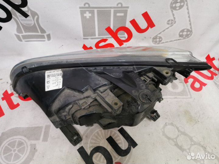 Фара правая Ford Focus 2 хетчбек 1.6 hxdb 2007
