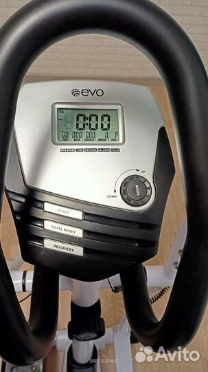 Эллиптический тренажер EVO Fitness Orion