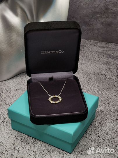 Золотое колье Tiffany S co