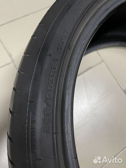 Dunlop SP Sport Maxx RT 2 255/40 R21 и 285/35 R21 105Y