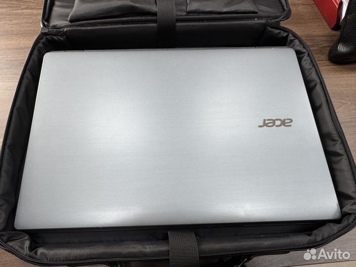 Aspire e17 e-5-771g-30ce