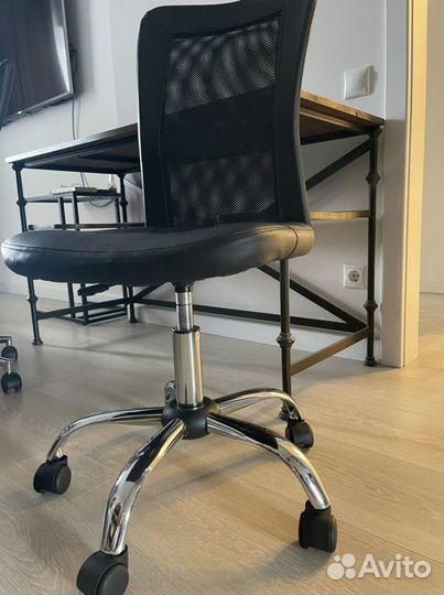 Компьютерное кресло