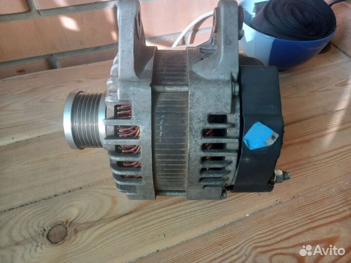 Генератор на Nissan serena