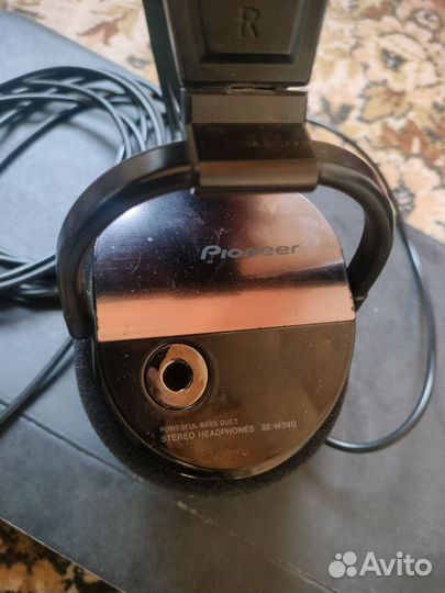 Игровая клавиатура и наушники