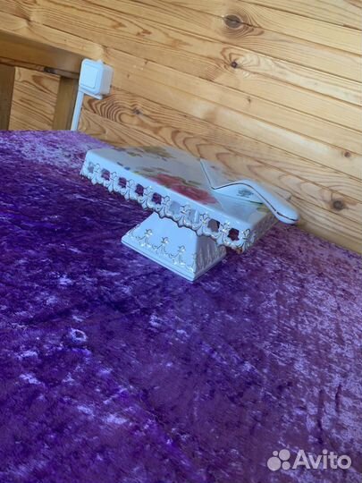 Тортница, подставка для торта с лопаткой