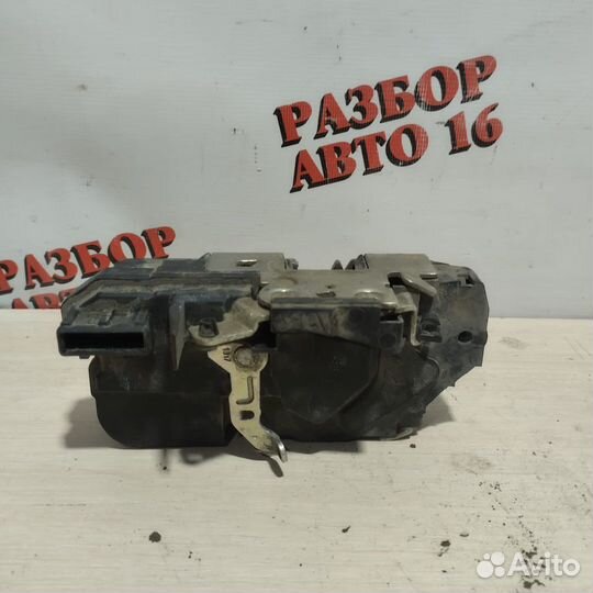 Замок задней правой двери LADA Granta