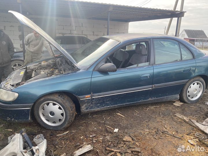 Opel omega B 2,0 разбор