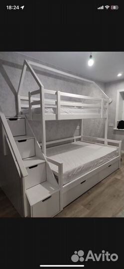 Детская двухъярусная кровать Домик