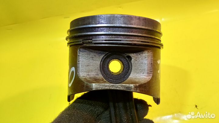 Поршень для Mercedes-Benz W124