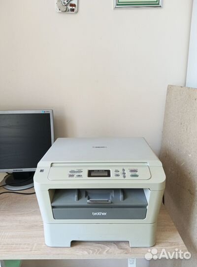 Мфу(принтер,сканер,копир) brother 7057