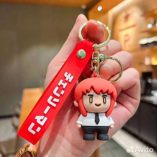 Брелок человек бензопила