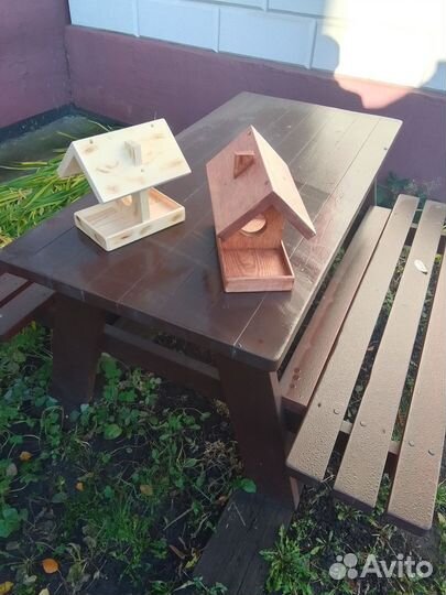 Кормушка, домик-скворечник для птиц, белок