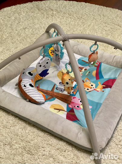 Развивающий коврик для новорожденных