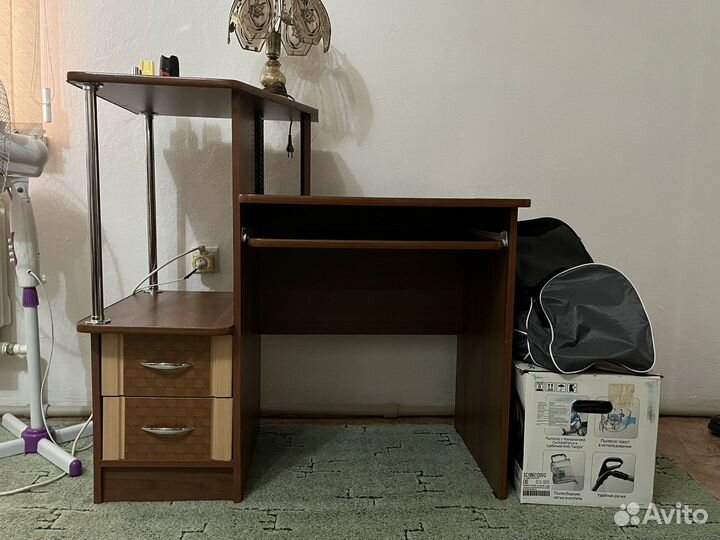 Компьютерный столик