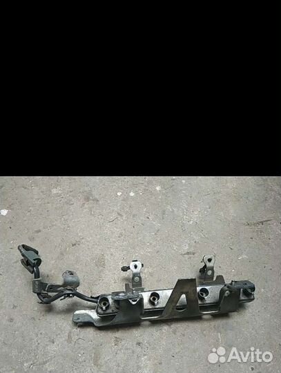 Форсуночная рейка для Ниссана а так же есть модуль