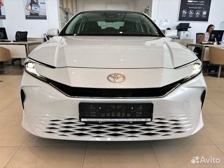 Toyota Camry 2.0 CVT, 2024