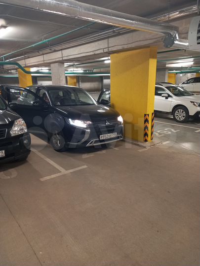 Машиноместо, 15 м²