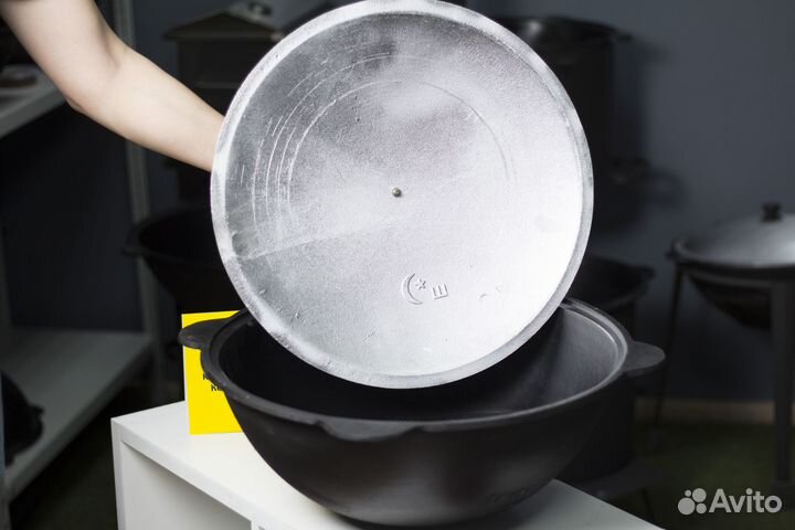 Казан чугунный 16 литров (Новый) Специи в подарок