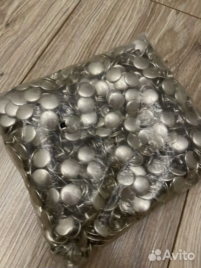 Кнопки (клепки) для одежды