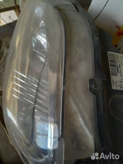 Фара renault logan левая б.у