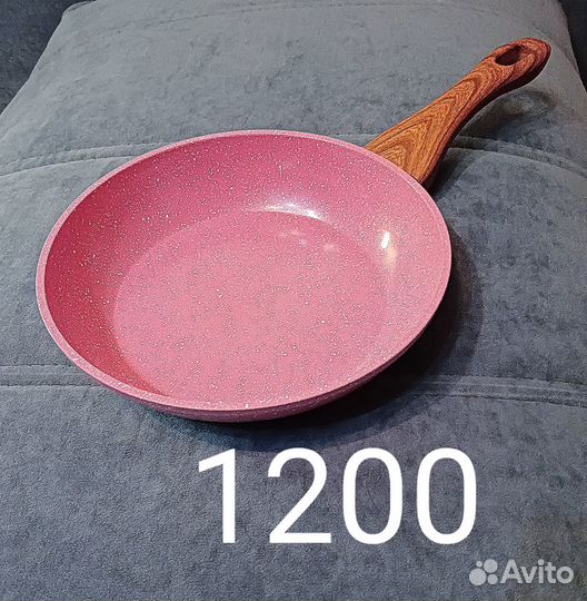 Сковородки новые